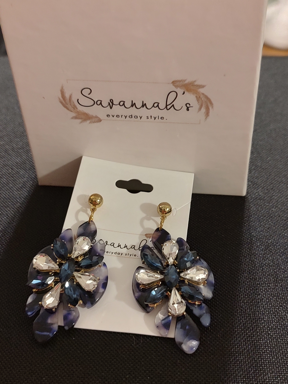 🎄 Christmas In July Savannah Navy and Clear Floral Cluster Drop Earrings